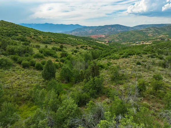 2390 S Westview Dr, Heber, UT 84032