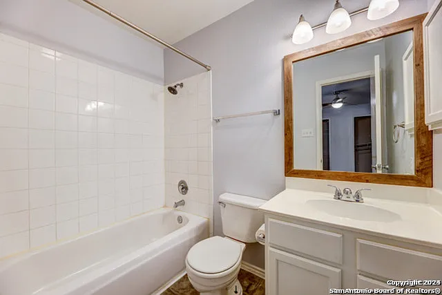 6062 Bantry Bay — Photo 16