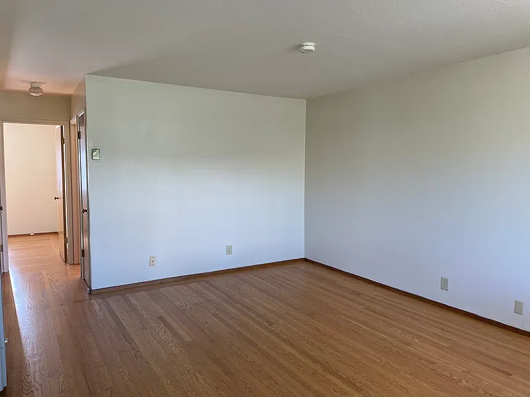 2450 Milvia Street — Photo 23