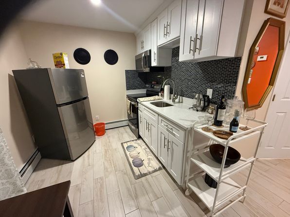 (undisclosed Address)