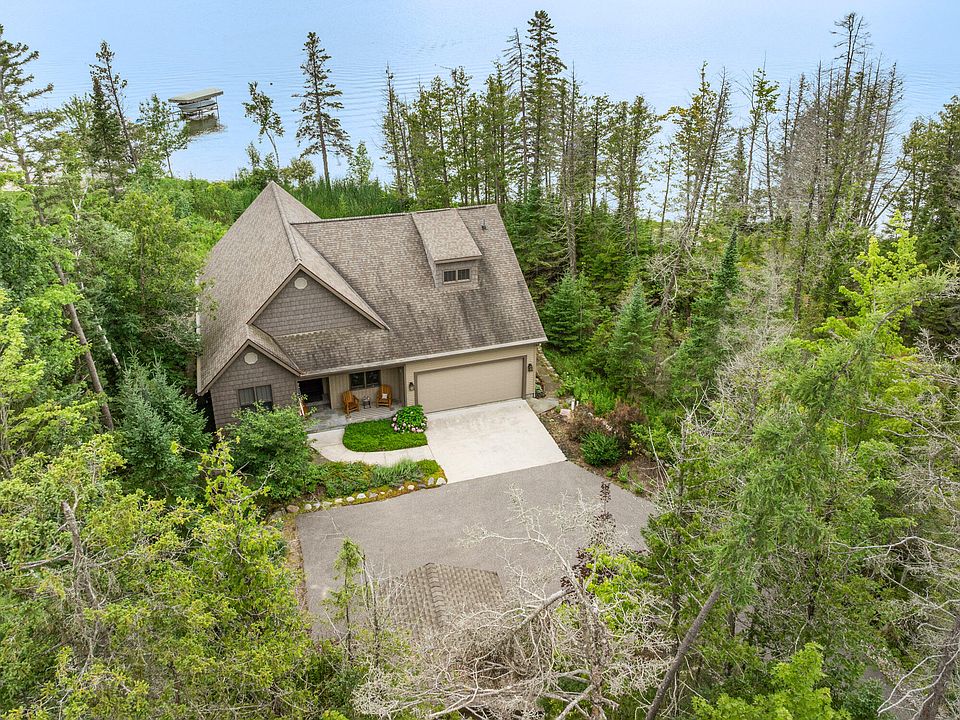 1st image of 239 Sturgeon Bay Rd