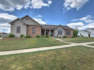 145 Carrington Ave, Mt Zion, IL 62549
