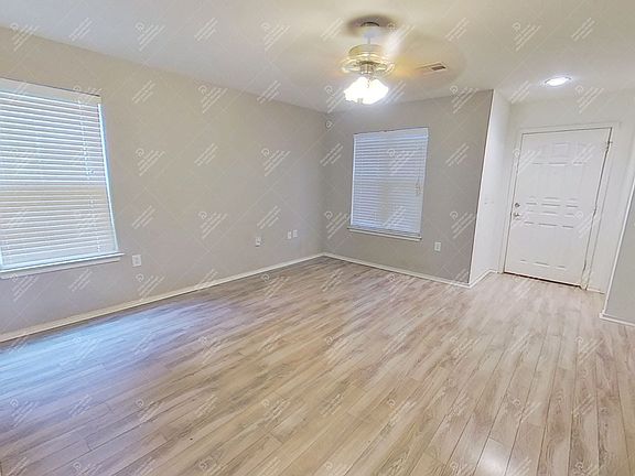5th image of 2118 Nogales Trl