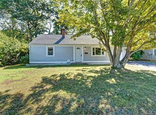 212 Woodycrest Dr, East Hartford, CT 06118