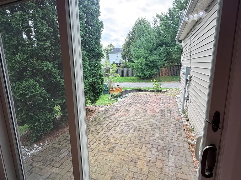 9327 Polaris Green Dr — Photo 47