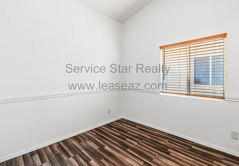 8656 E Crescent Ave — Photo 18