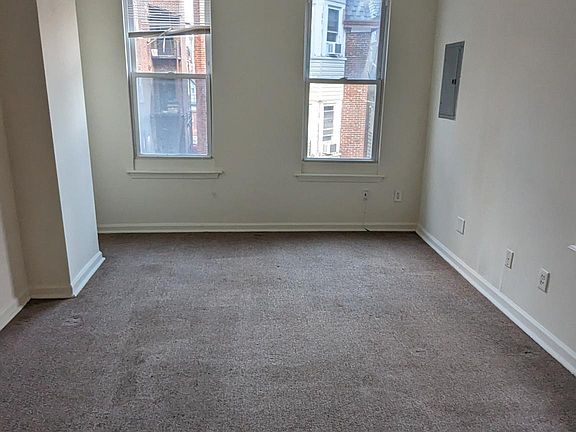 3rd image of 215 Buckingham Pl Floor 2