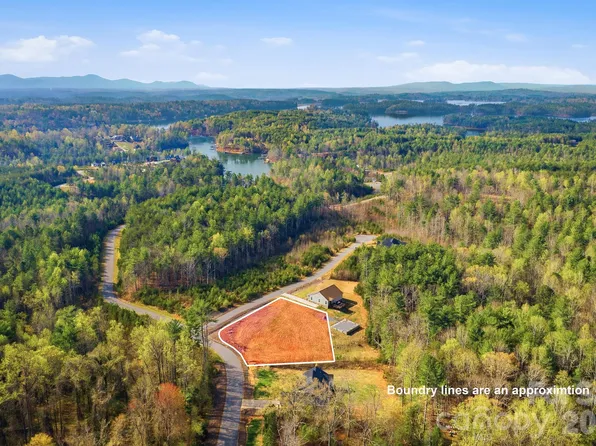 2018 Starlight Ln, Morganton, NC 28655