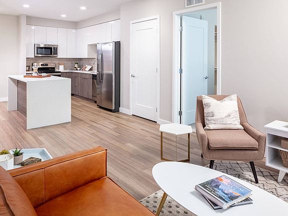 3rd image of 5100 Wayzata Blvd #101E