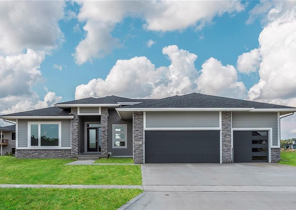 1st image of 10071 Thorn Dr