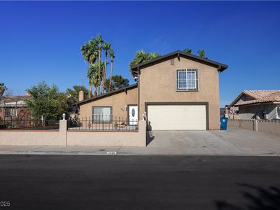 1340 Lucky St, Las Vegas, NV, 89104
