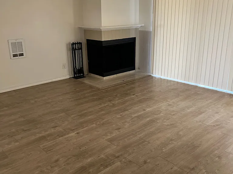 1775 W Sunn Fjord Ln — Photo 2