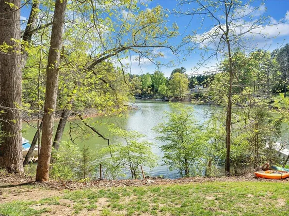16358 Moneta Rd, Moneta, VA 24121