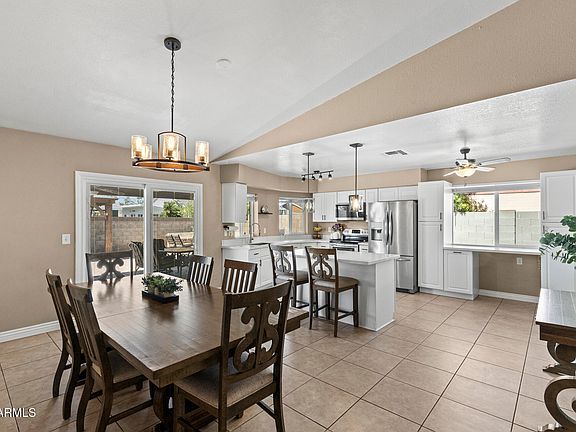5th image of 6605 W ALTADENA Avenue