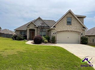 104 Charlotte Dr, Bonaire, GA 31005