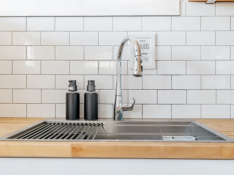 Enjoy your home cooked meals in our fully stocked kitchen!