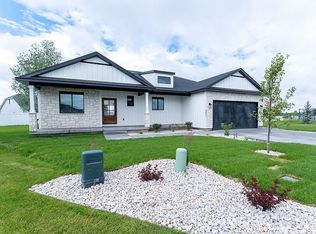843 Harborside Loop, Blackfoot, ID 83221
