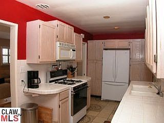 5th image of 4342 Glenmuir Ave