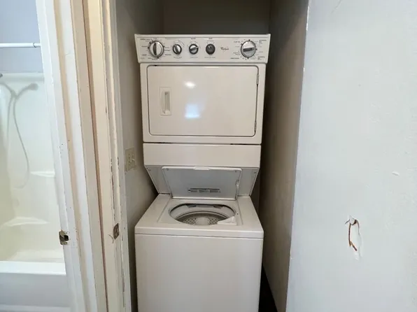 V1212, 1212 Garfield Ave APT 4, Yakima, WA 98902