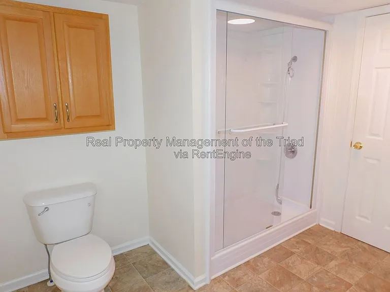 3076 Main St — Photo 15