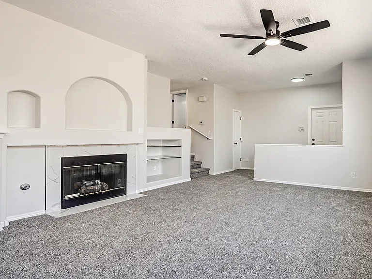 7817 Louisiana Blvd NE #103 — Photo 9