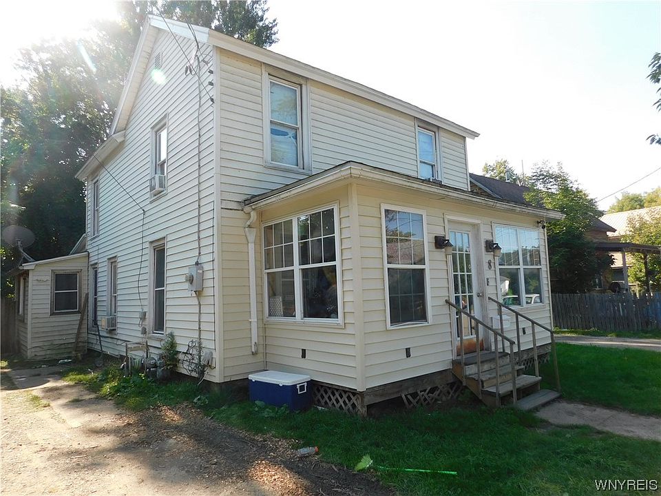 1st image of 8 Hickory St