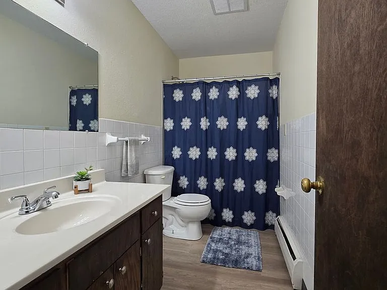 904 Thomas Ave NE — Photo 6