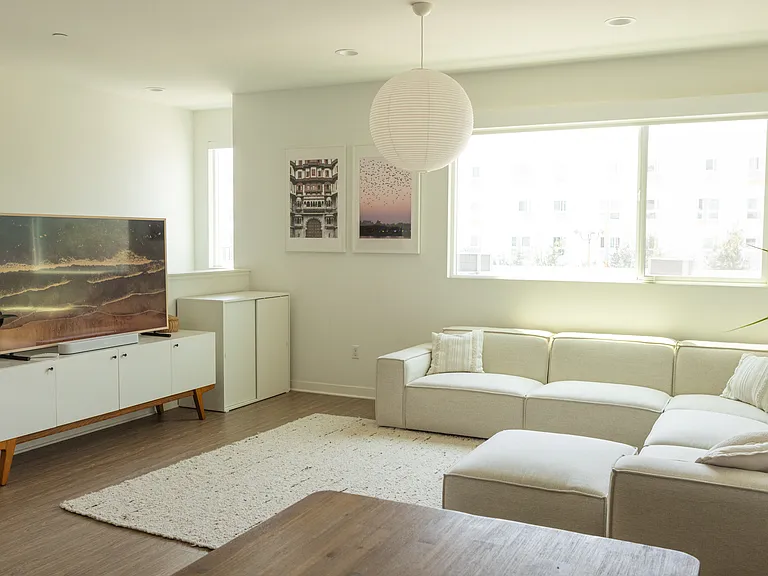 1557 Verbena Way — Photo 12