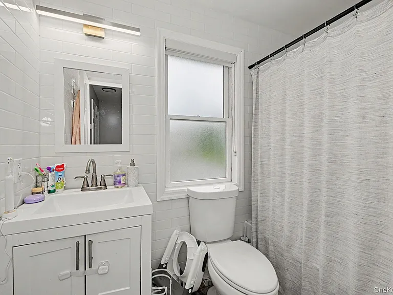126 Winthrop Ave — Photo 18