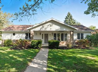 308 W Race St, Wolcottville, IN