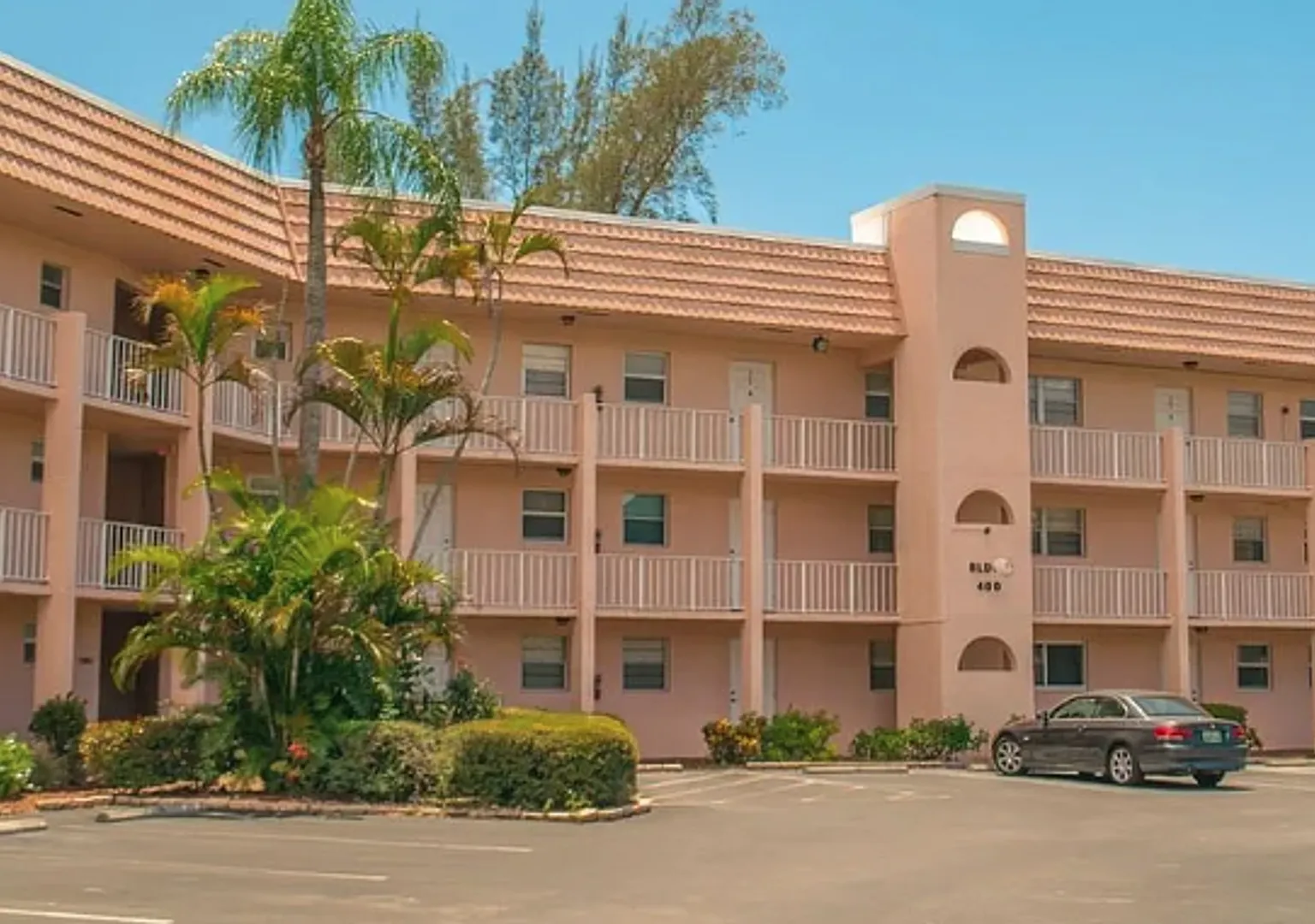 **Unfurnished Annual Under Current Renovation - 2 Bedroom 2 Bathroom Condo - Forest Lakes - Avail... — Photo 1