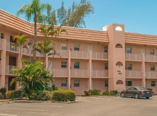 400 E Lake Dr Unit 302, Naples, FL 34102