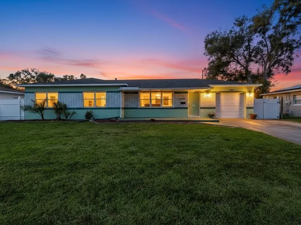 6700 17th Ln N, Saint Petersburg, FL 33702