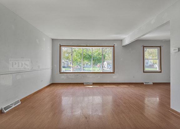 4th image of 4005 Liberty Blvd