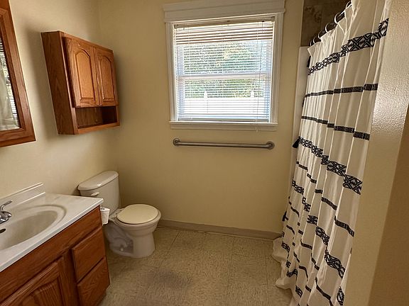 4th image of 411 Baynes St #B