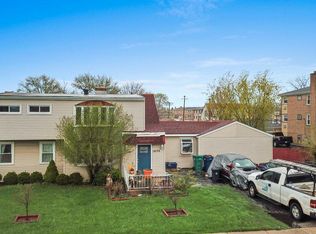 7835 Natoma Ave, Burbank, IL 60459