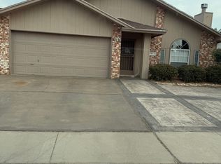11880 David Forti Dr, El Paso, TX 79936