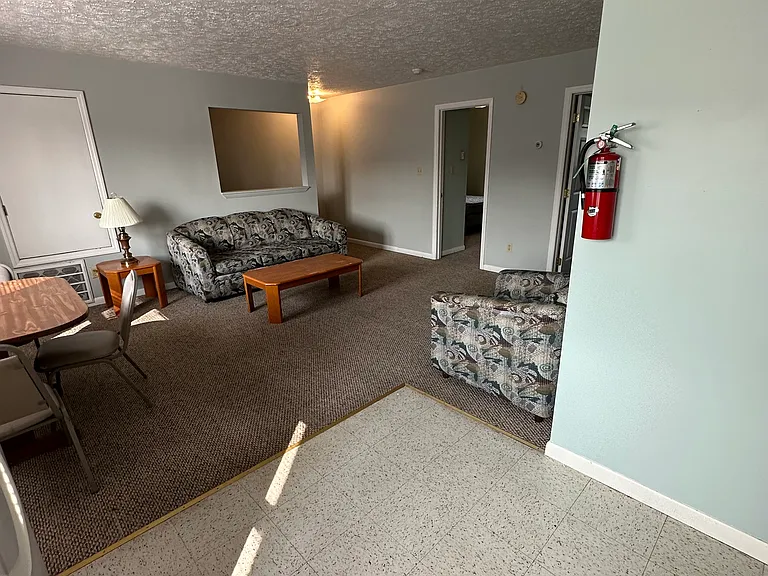 888 Wayne Ave #10 — Photo 2