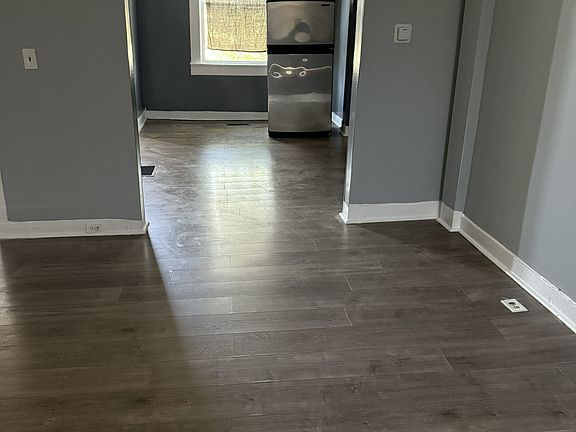 3rd image of 2328 Aiken St