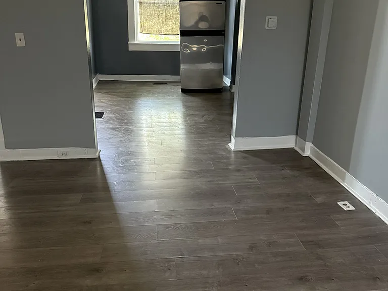 2328 Aiken St — Photo 2