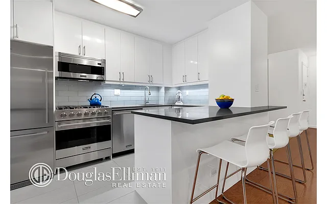 Sold by Douglas Elliman | media 10