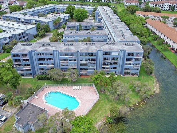 2nd image of 9375 Fontainebleau Blvd APT L315
