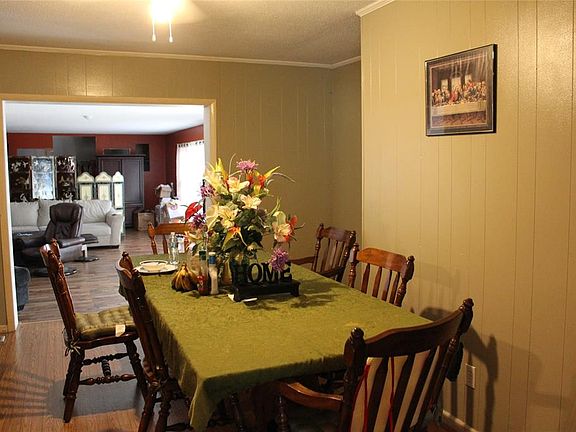 4th image of 713 Plaza Dr