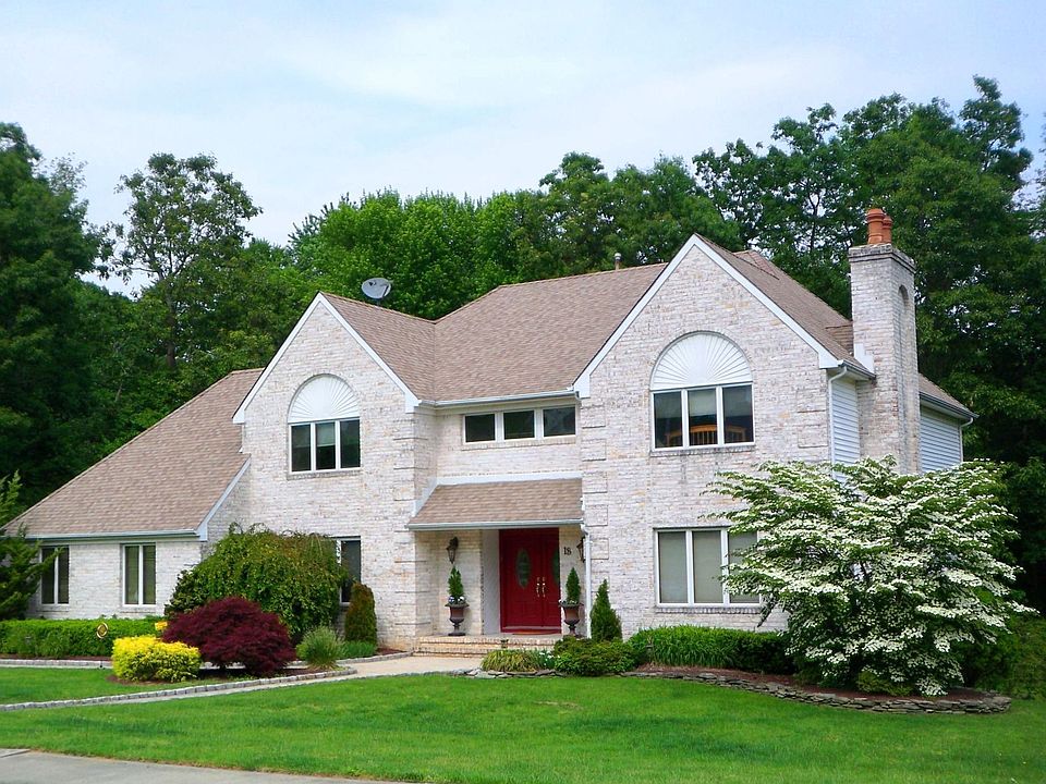 Fabulous 4 Bedroom home in Middletown Township 