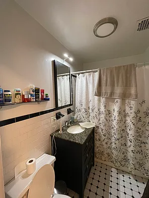 Rented by Weinstein Realty Group | media 11