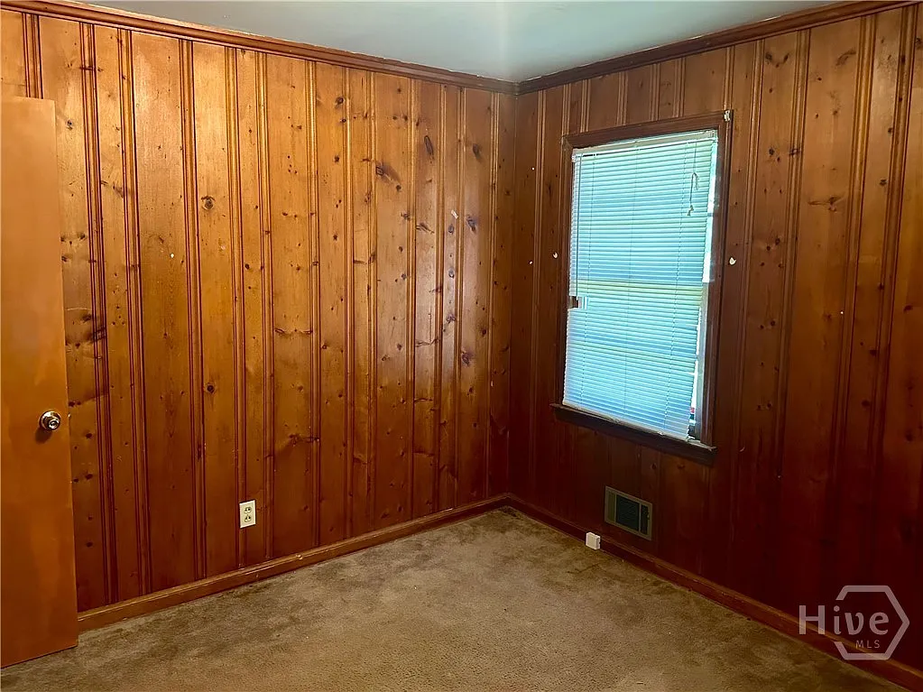 2 bed, 1.0 bath, 1738 sqft, $1,100 — Photo 4