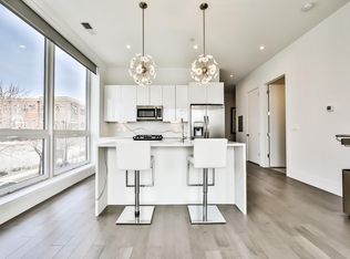 2353 W Wabansia Ave #2O1, Chicago, IL 60647