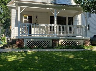 2212 S 10th St, Springfield, IL 62703