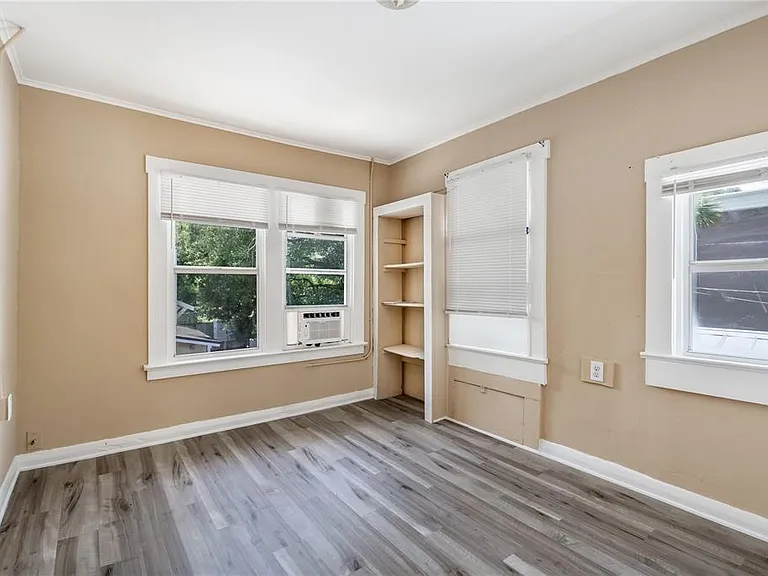 418 E Amelia Ave #G — Photo 9