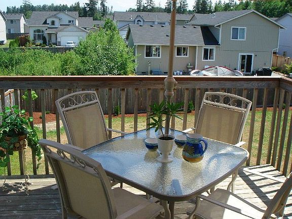 Wonderful 2nd story deck